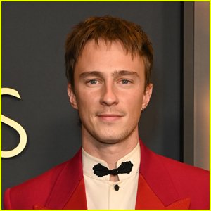 Drew Starkey Explains Why He Keeps His Social Media Presence Limited